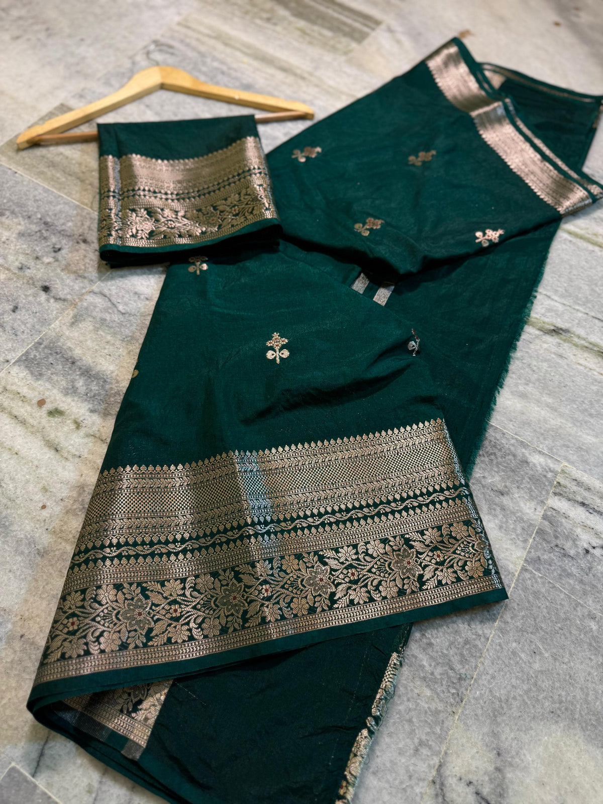 Banarasi katan silk fabric saree