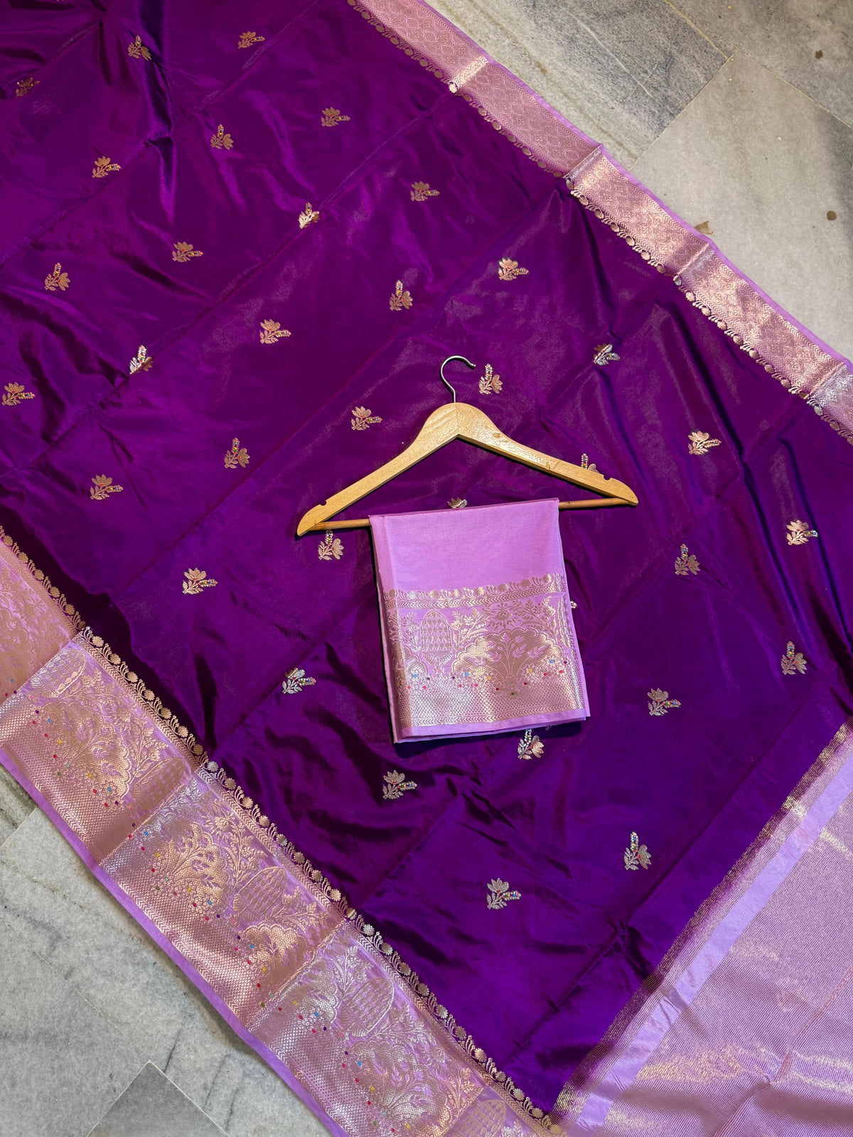 Flower 🌸 buti benaresi katan silk saree ✨