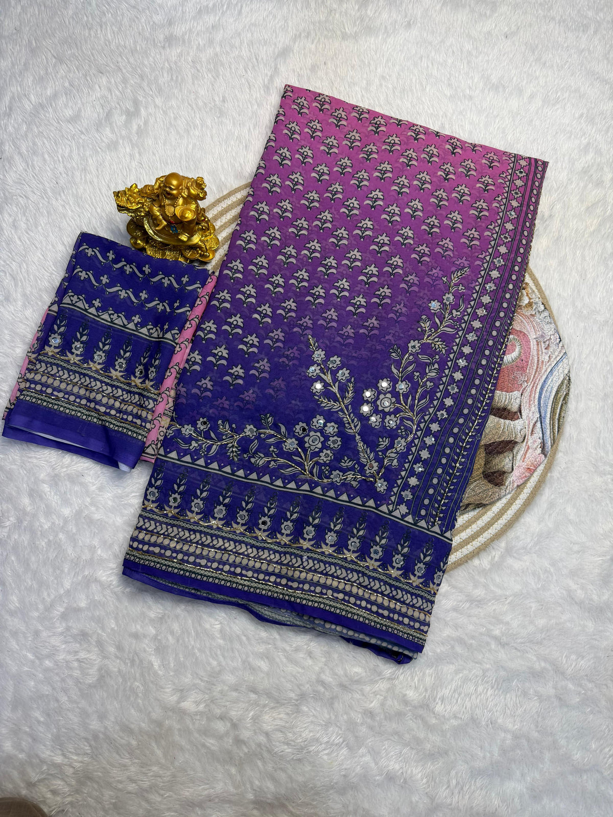 Viral georgette kareena kapoor saree