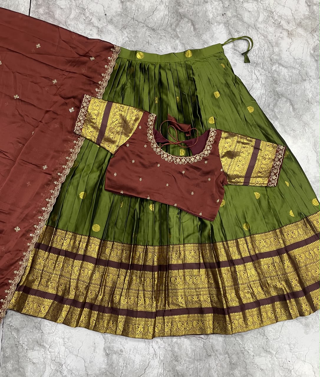 Kanjivaram silk fully stitched lehengas ✨