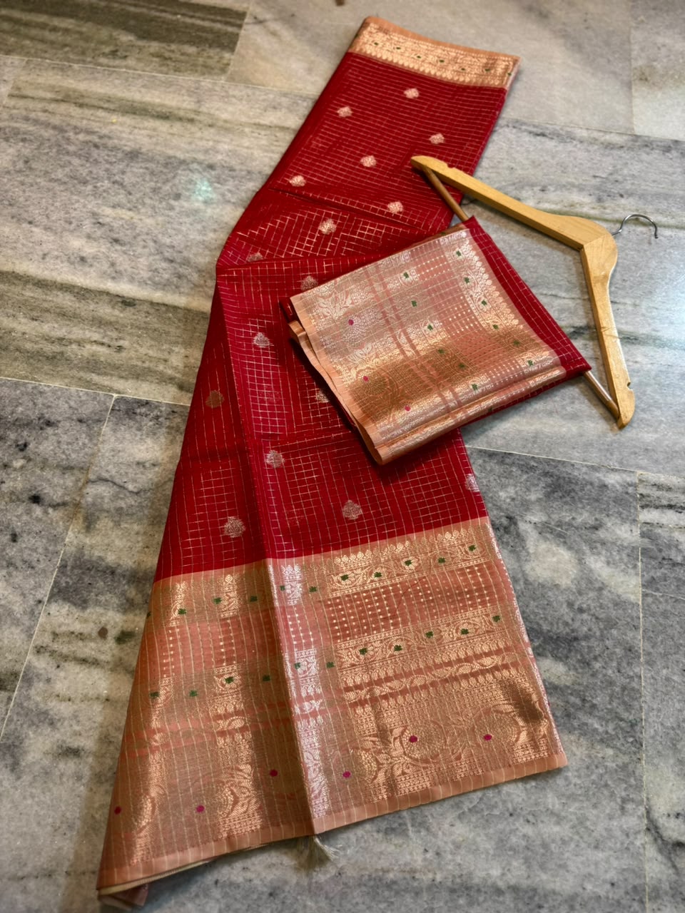 Banarasi katan silk fabric 

Latest fancy design saree