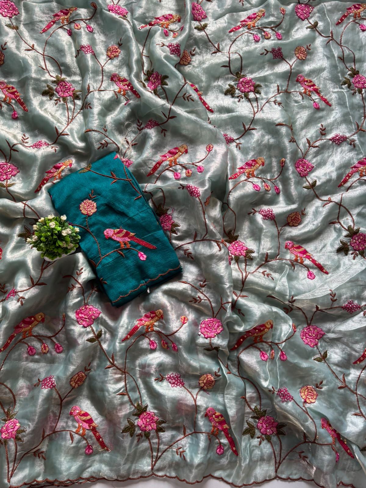 Tissue sartin designer saree ✨