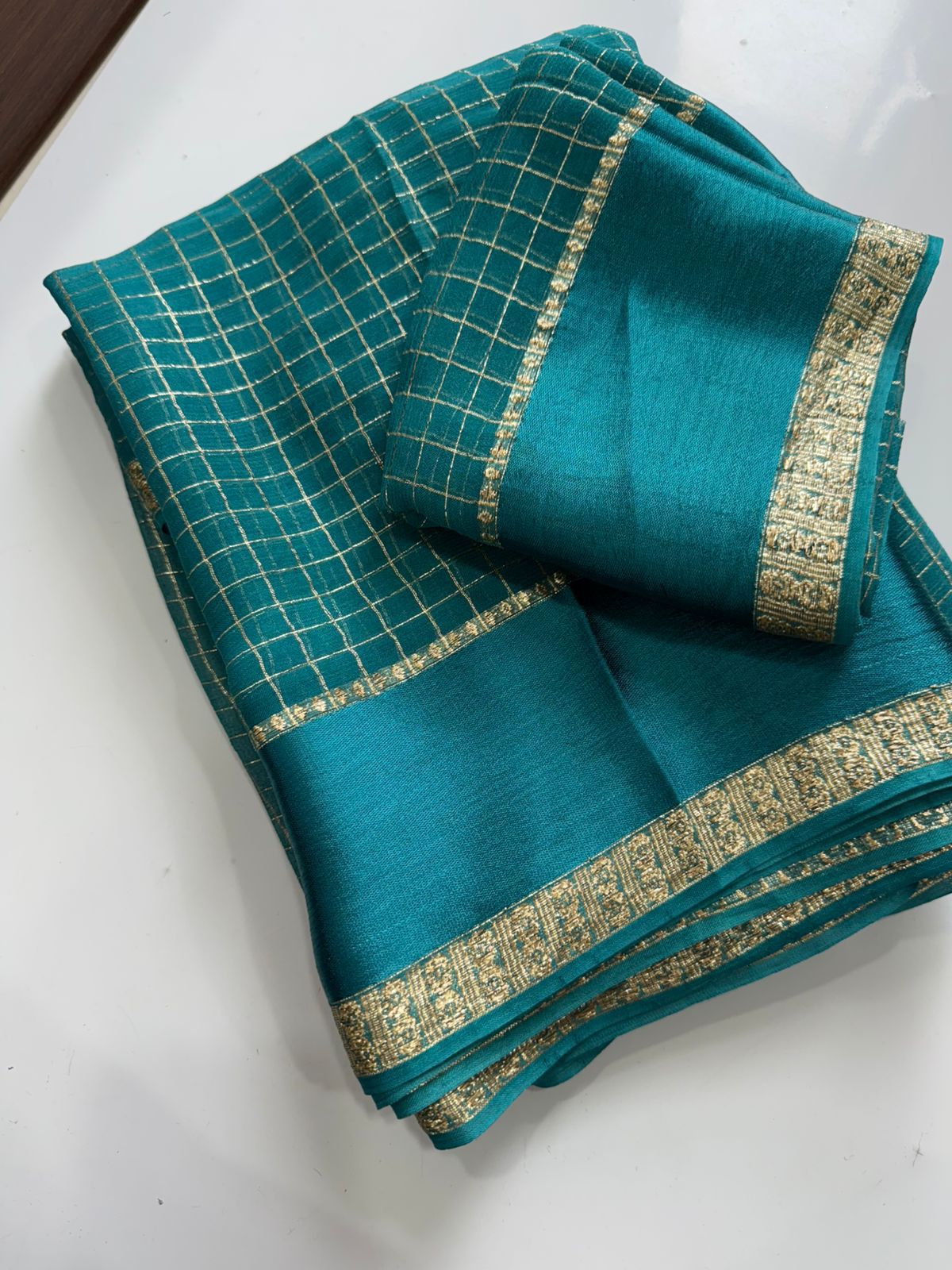 Pure viscose georgette checks saree