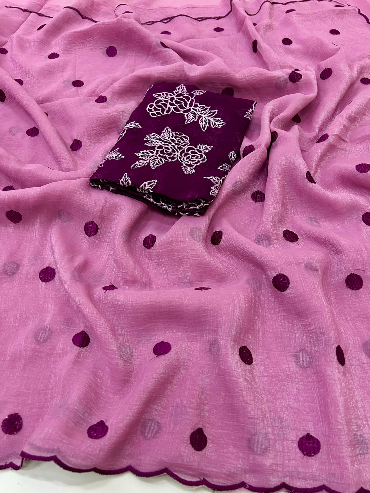 Satin crush polka dots saree✨