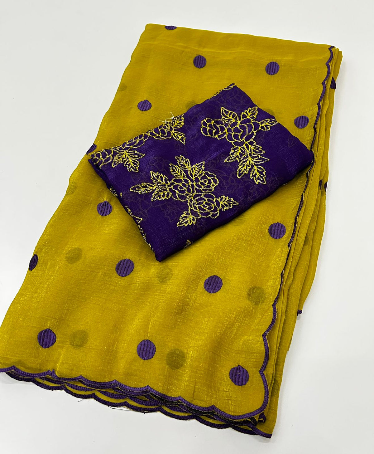 Satin crush polka dots saree✨