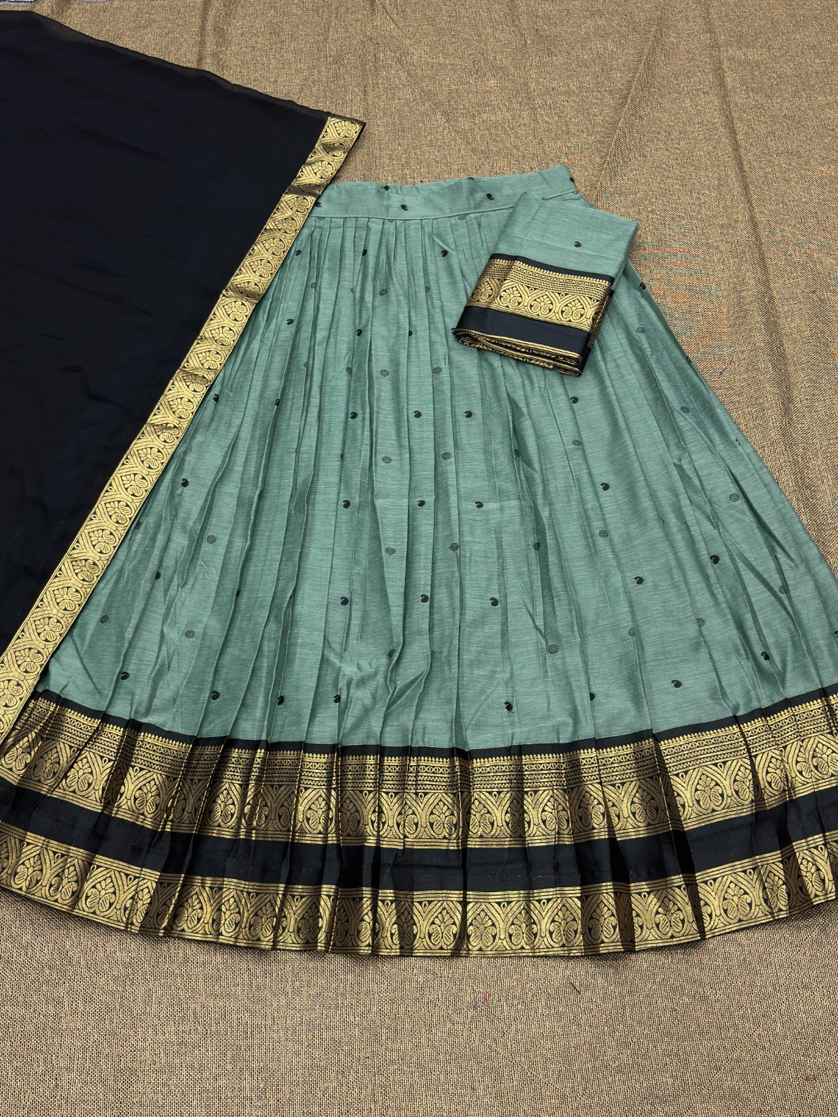 Vintage look kanjivaram silk lehengas