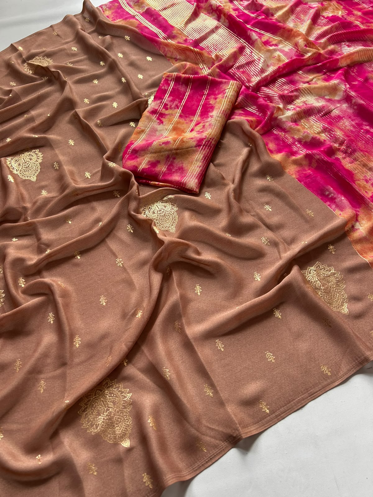 Moss shiffon foil print saree ✨