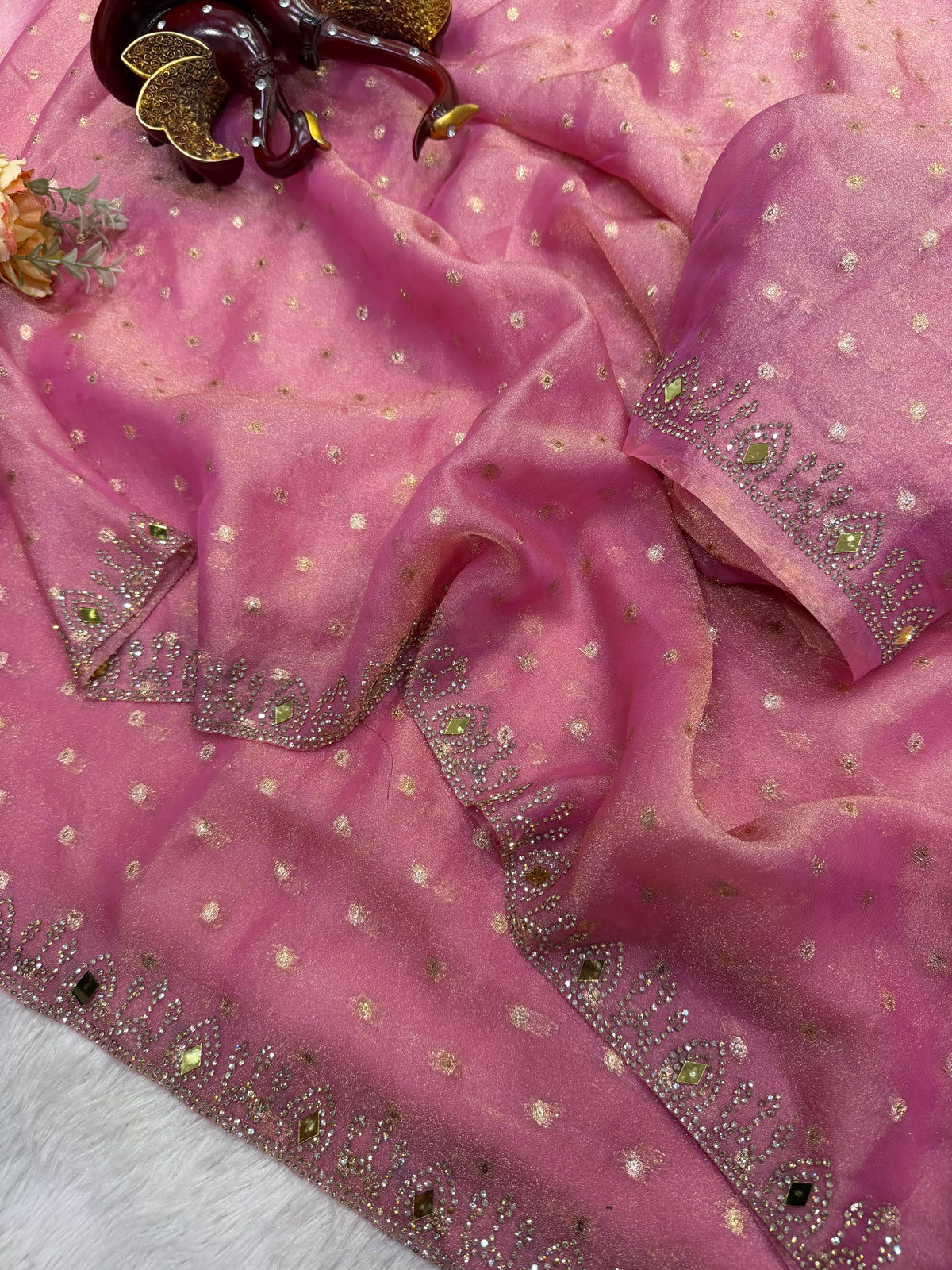 Designer MC butti saree✨