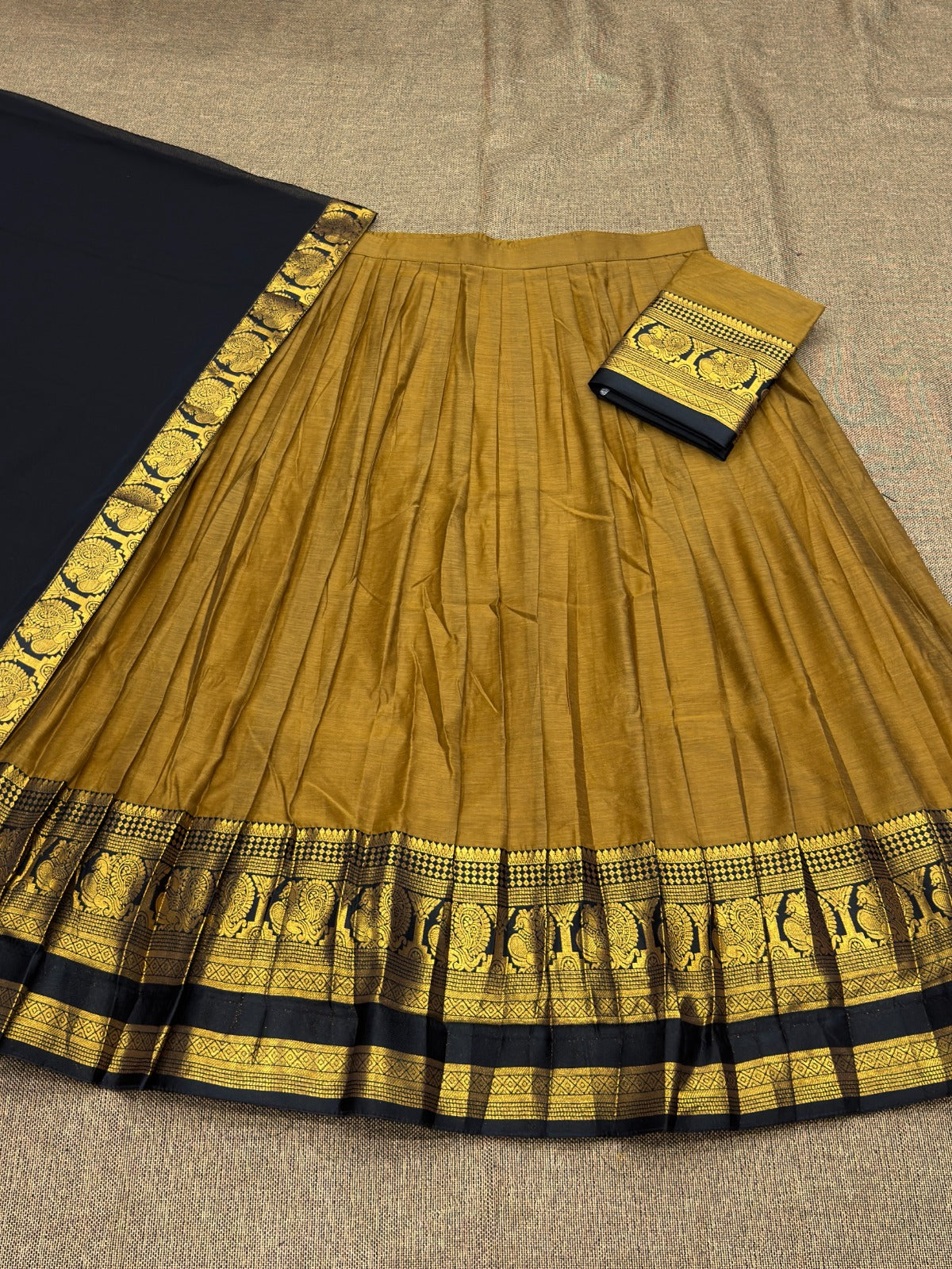 Vintage look kanjivaram silk lehengas