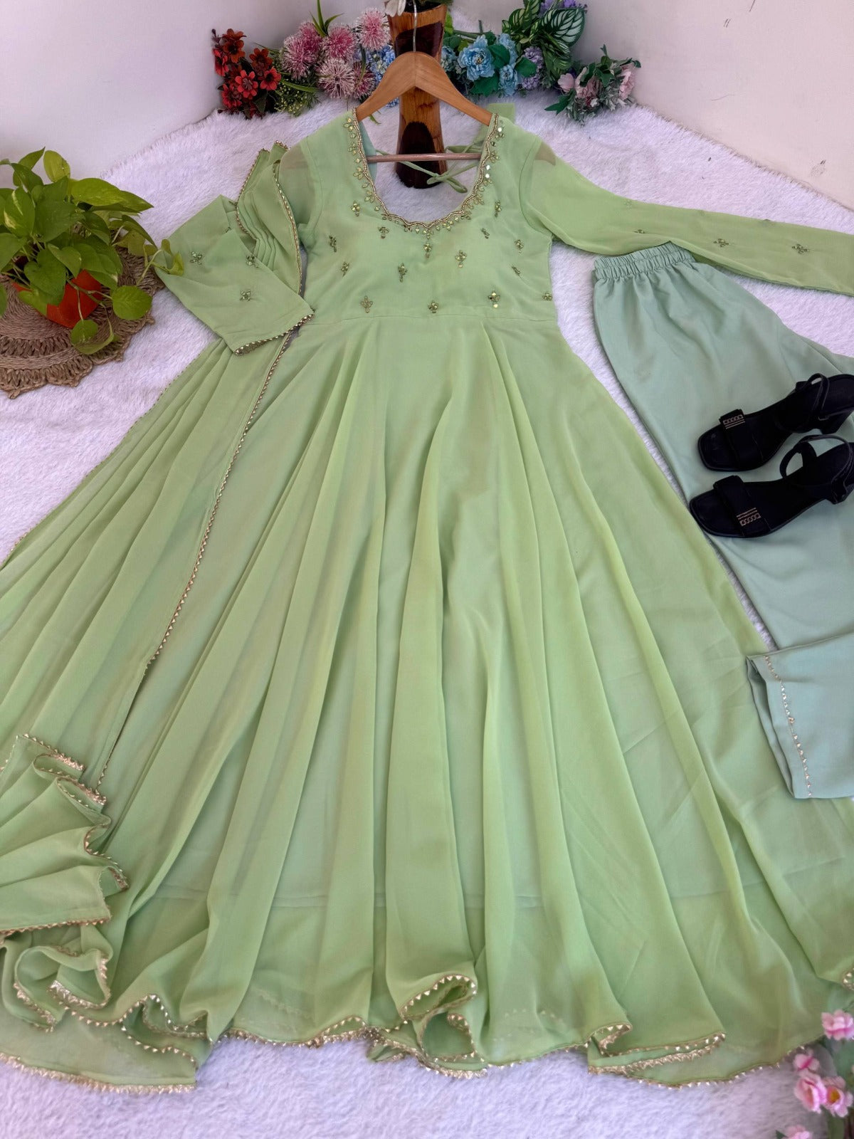 90's kidz favourite celebrity inspired anarkali suit ✨