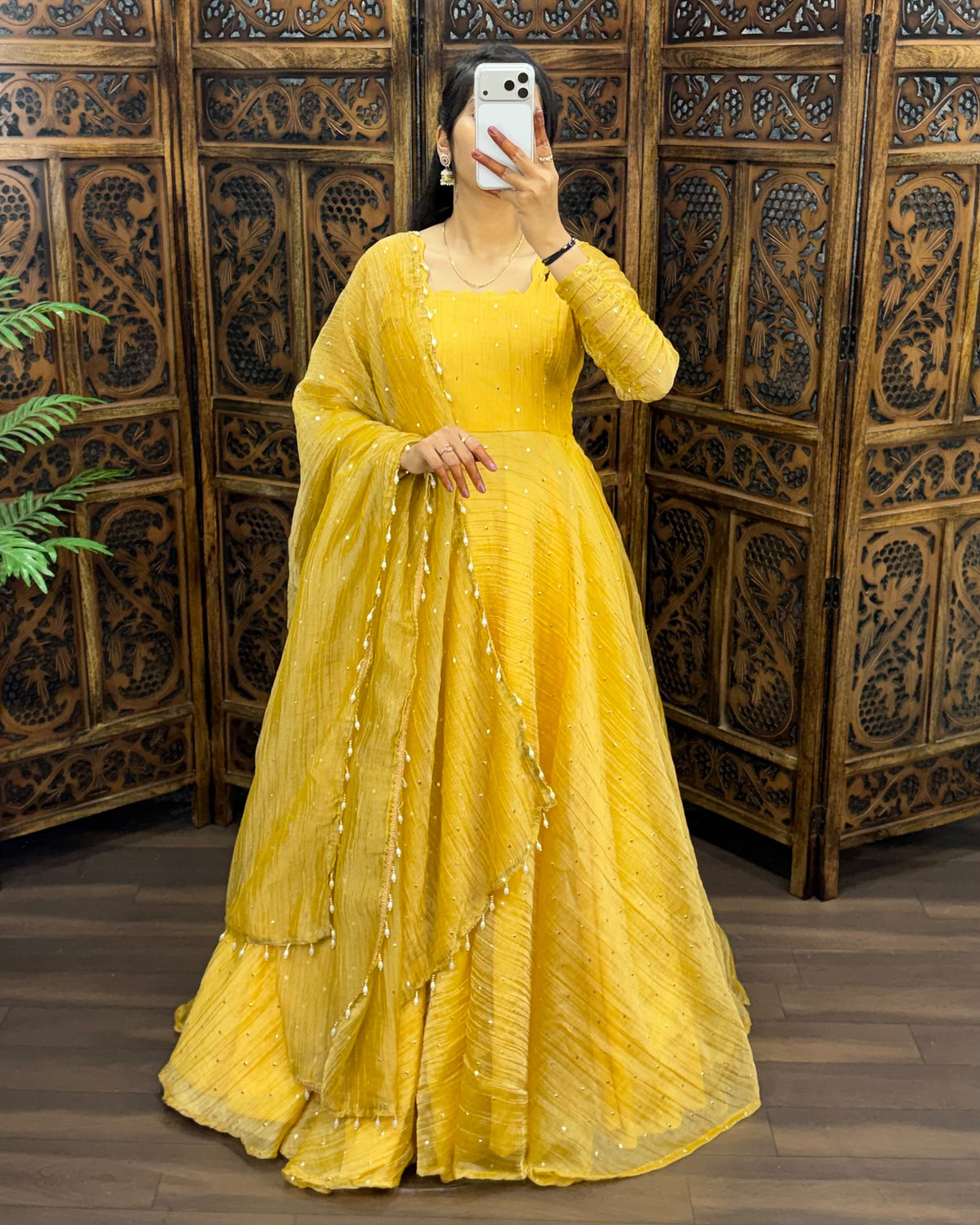 Salsa silk Gown with duppatta ✨