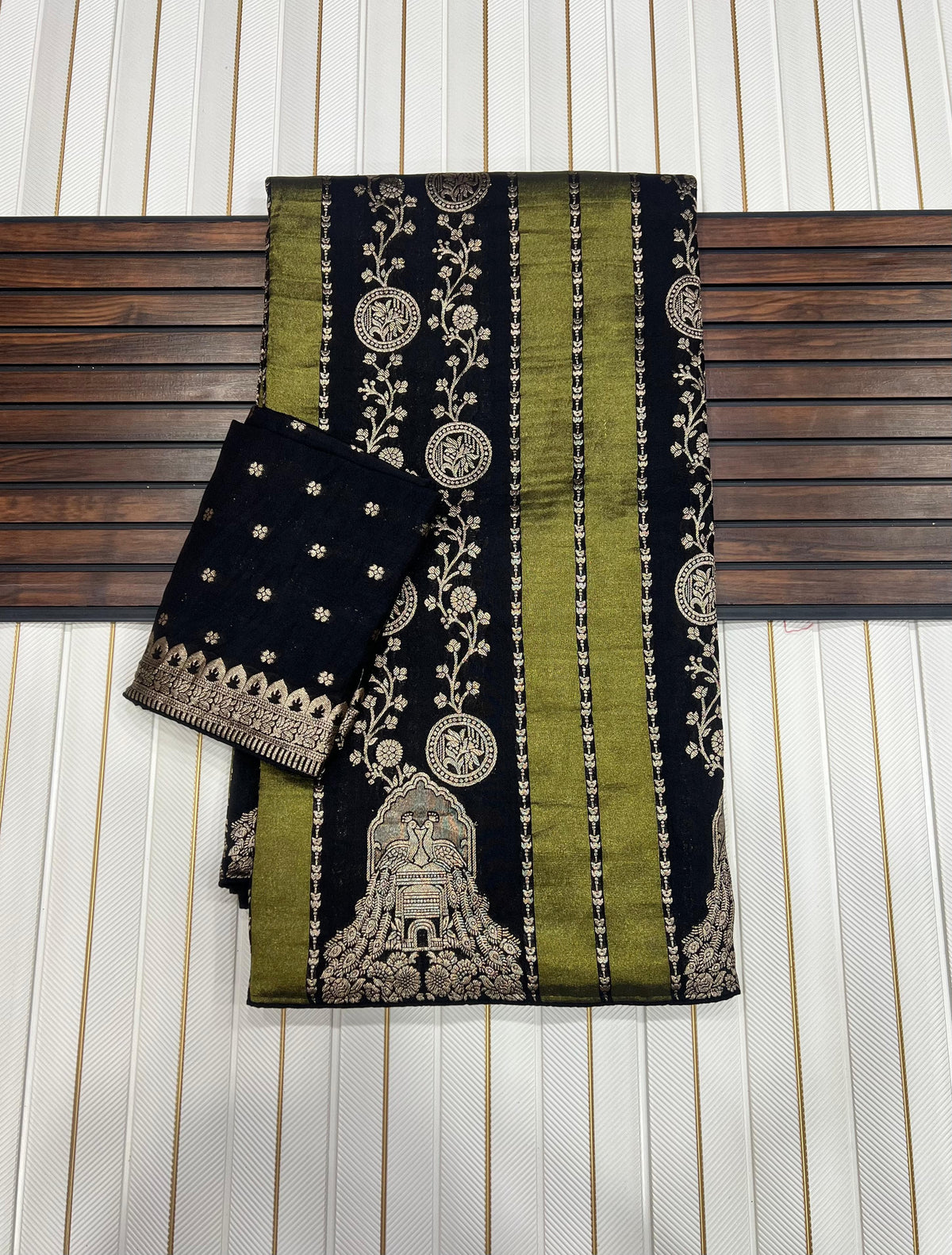 Chiniya Tisu silk saree