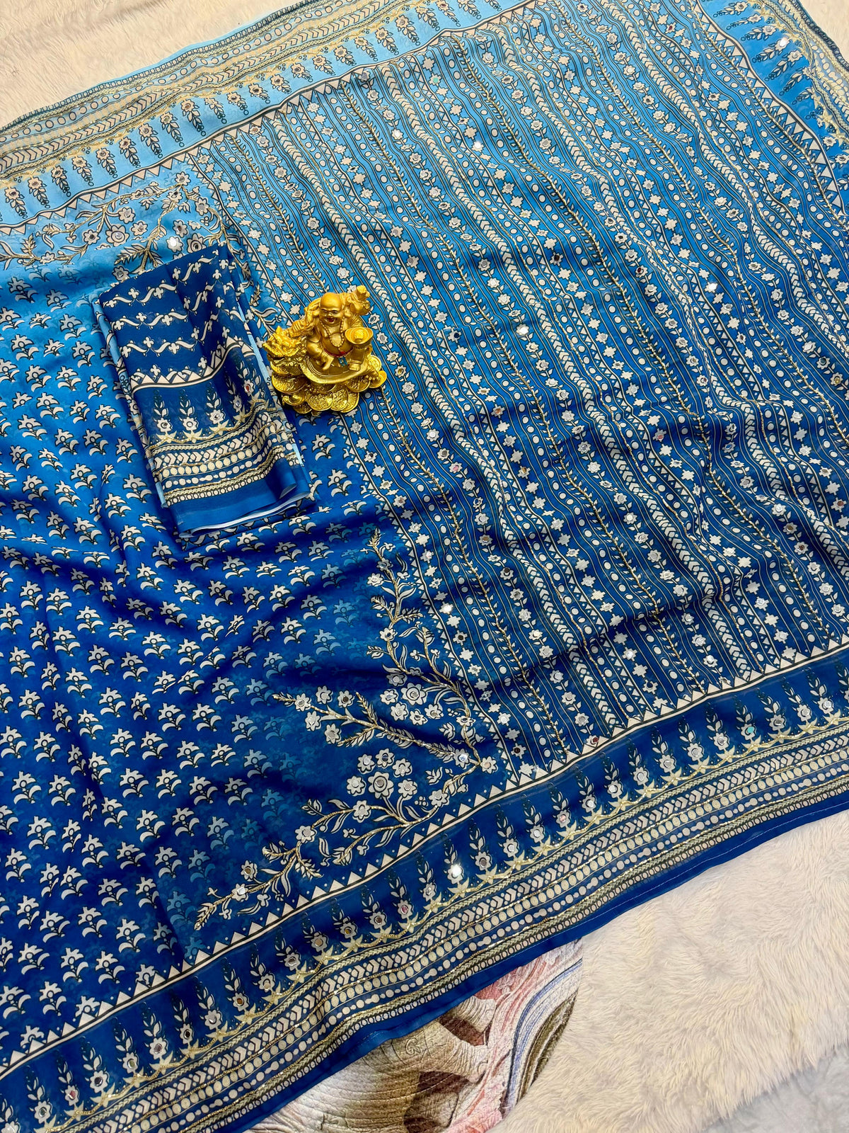 Viral georgette kareena kapoor saree