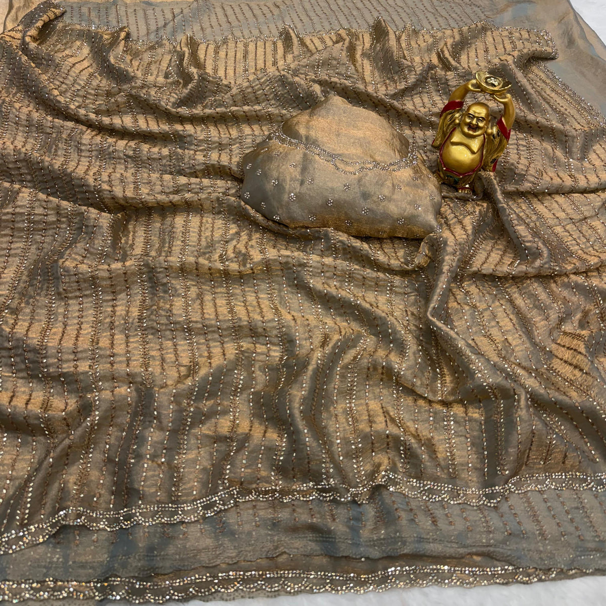 Space silk beeds work with zarkhana saree ✨