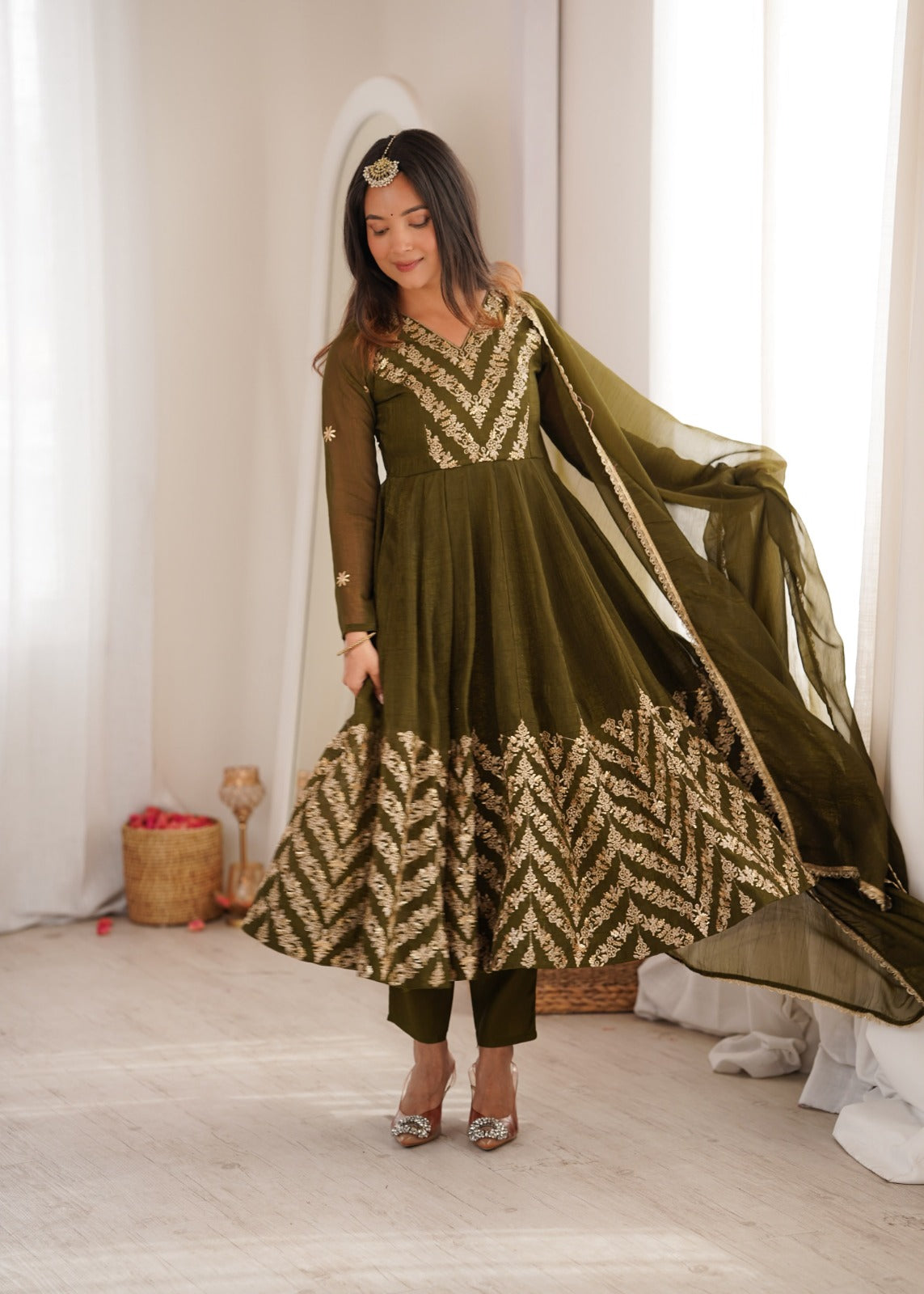Crunchy silk anarkali suit ✨