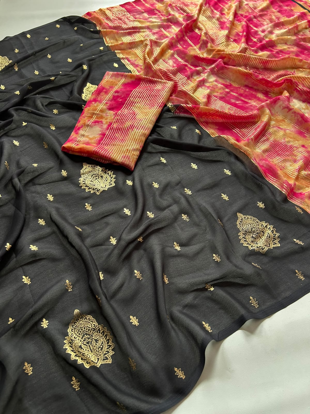 Moss shiffon foil print saree ✨